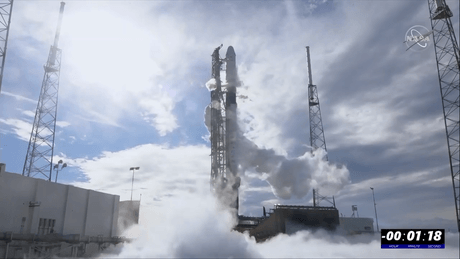Lanciata la capsula Dragon della SpaceX