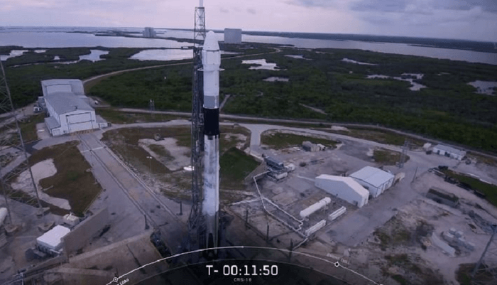 Rinviato il lancio della capsula Dragon della SpaceX