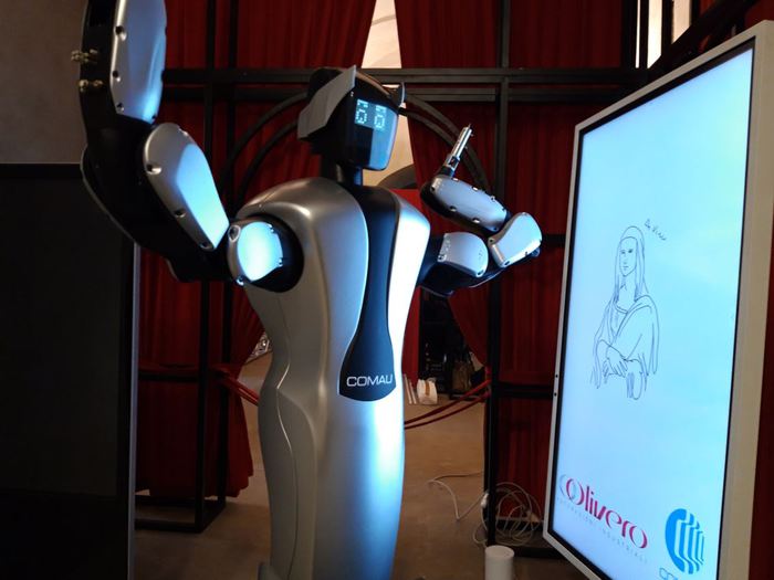 Arriva Amico, il robot che disegna la Gioconda