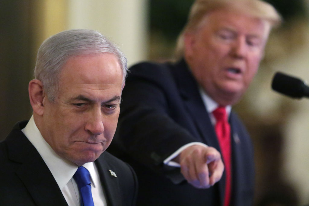 Il piano di Trump per risolvere il conflitto fra Israele e Palestina, in breve