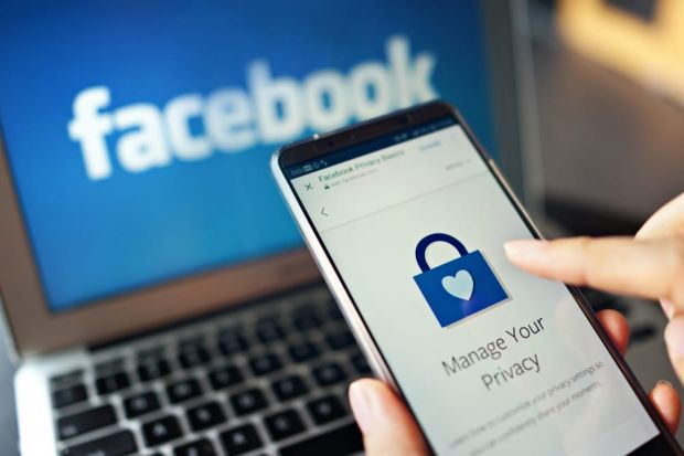 facebook multa privacy