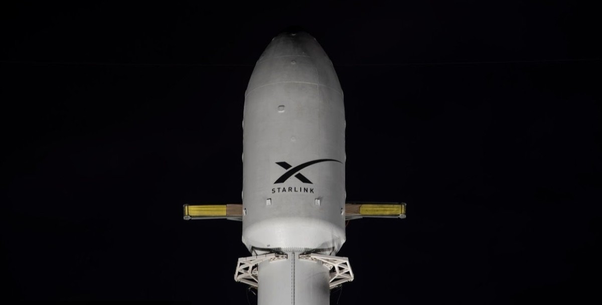 SpaceX rinvia nuovamente il lancio di 57 satelliti Starlink con parasole