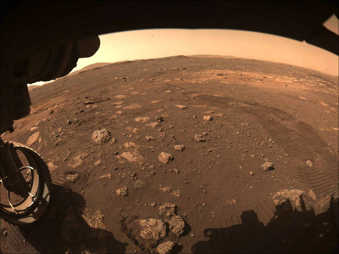 Marte, Perseverance ha percorso i primi metri