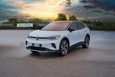 Volkswagen ID.4: consumi reali, autonomia, prezzo e prova su strada | Video