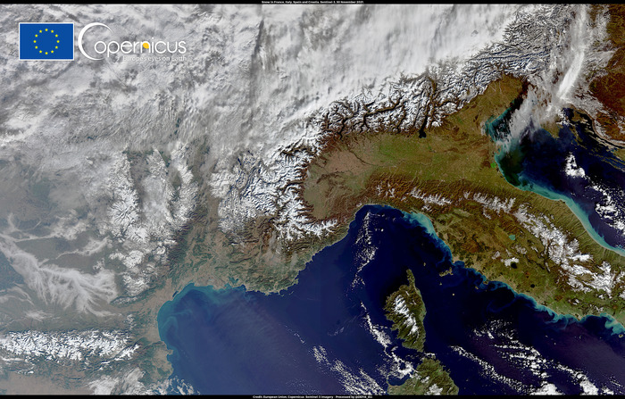 La prima neve su Alpi e Appennino ripresa dai satelliti
