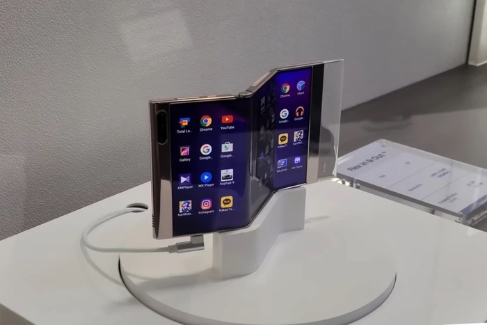Smartphone, nel futuro di Samsung un pieghevole “origami”