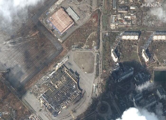 Ucraina, le foto da satellite mostrano i danni degli attacchi
