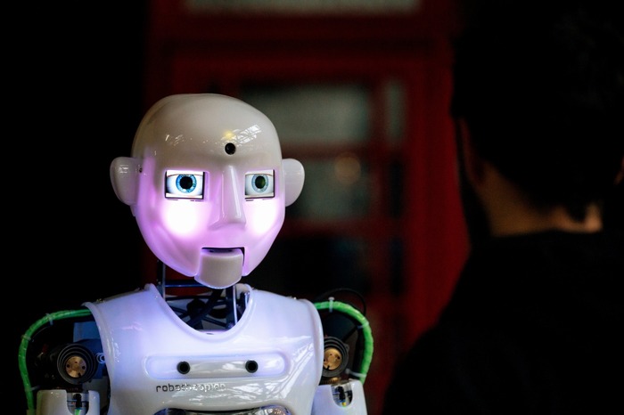 Intelligenza artificiale e robot sbarcano in aeroporto Olbia