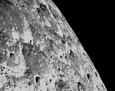 Artemis I: il sorvolo lunare è un successo! NASA pubblica le foto ravvicinate