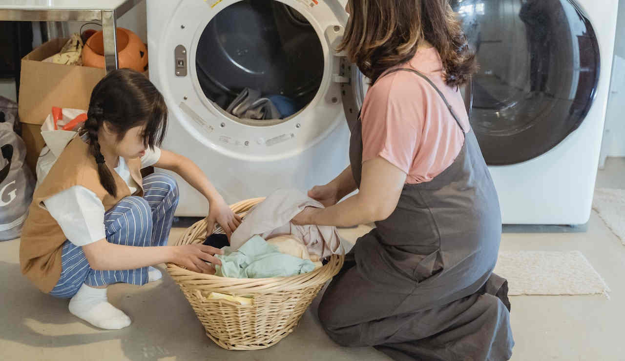 Lavatrice, quando la usi controlla prima sempre questa cosa: rischi di allagare tutta casa | Sta succedendo a tutti