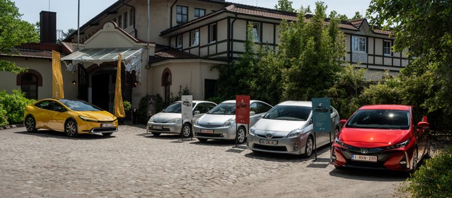 Toyota Prius Plug-in: solo PHEV, prende gli incentivi delle elettriche | Video e prova
