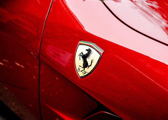 La prima Ferrari elettrica sta arrivando, la rivoluzione entro la fine del 2025