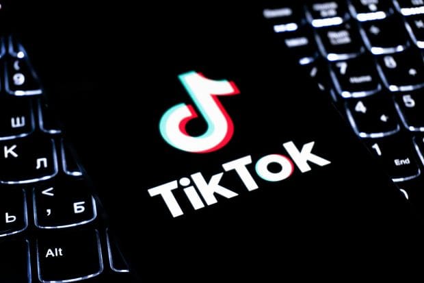 TikTok USA, trovato l’accordo: la maggioranza nelle mani di investitori americani guidati da Oracle